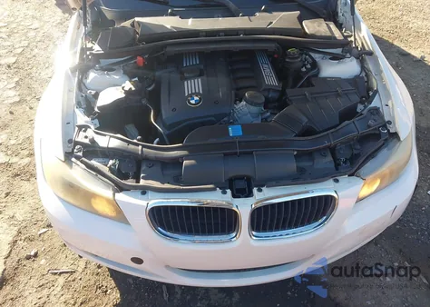 2010 BMW 328I z USA, uszkodzony, nr VIN WBAPH7C51AE125906